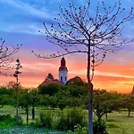 Toparti Kucko Дом отдыха Malyi