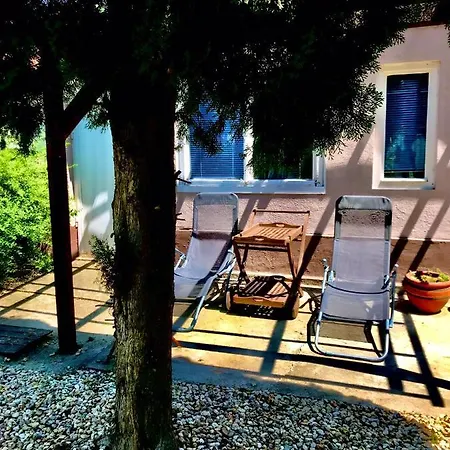 Toparti Kucko Holiday home