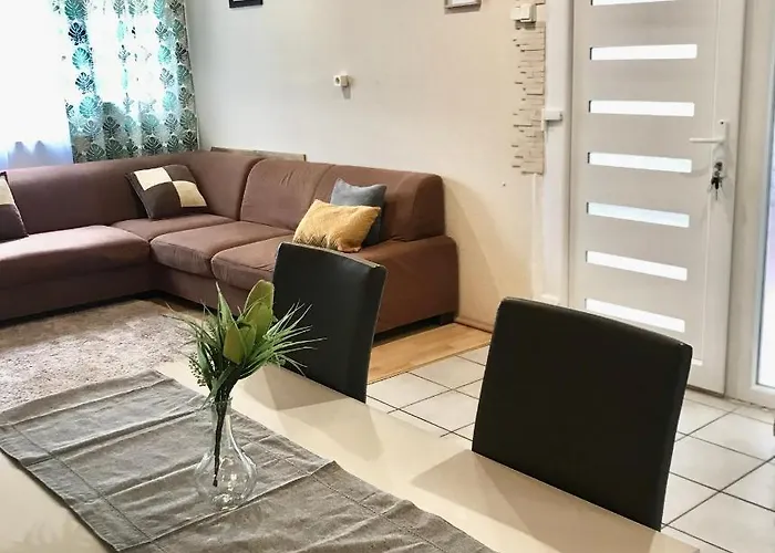 Toparti Kucko Holiday home Malyi